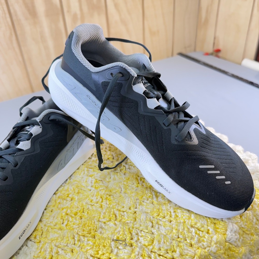 Altra GuideRail women's Running Shoes Black Grey Size 11.5 super nice new - Picture 2 of 16